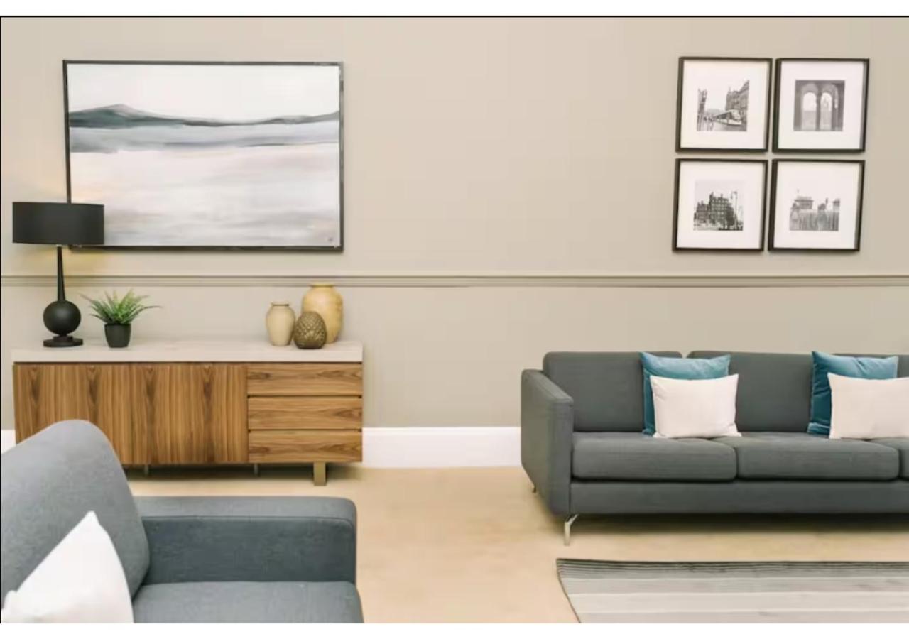 Joivy Palmerston Place Residence - Luxury City Centre Apt With Private Parking Edinburgh Exterior photo