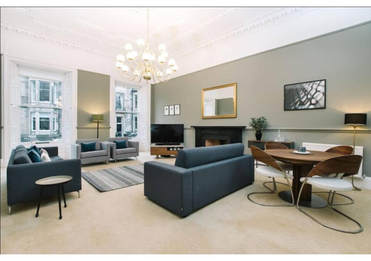 Joivy Palmerston Place Residence - Luxury City Centre Apt With Private Parking Edinburgh Exterior photo